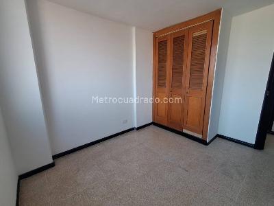 Apartamento en arriendo en La Castellana, Medellín · foto 17 de 20