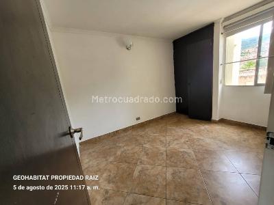 Apartamento en venta en San Javier, Medellín · foto 5 de 9