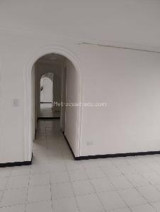 Apartamento de 3 alcobas en arriendo en Loma Del Indio, Medellín, 72 m² · foto 3 de 12