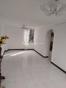 Apartamento de 3 alcobas en arriendo en Loma Del Indio, Medellín, 72 m² · foto 9 de 12
