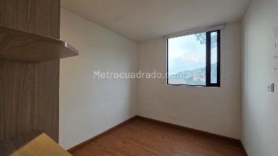 Apartamento en venta en El Redil, Bogotá · foto 11 de 19