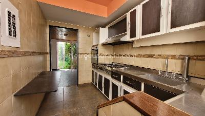 Casa de 3 alcobas en arriendo en Santa Barbara, Bogotá, 267 m² · foto 18 de 20