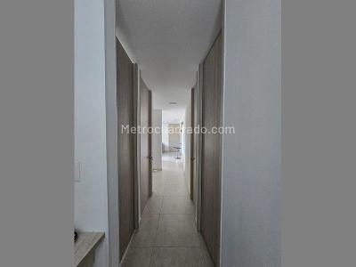 Apartamento de 3 alcobas en venta en Calambeo, Ibagué, 93 m² · foto 9 de 13