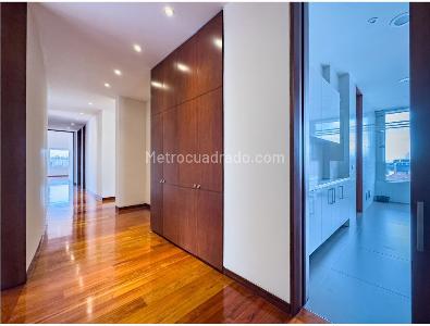 Apartamento de 5 alcobas en venta en Chico, Bogotá, 546 m² · foto 2 de 20