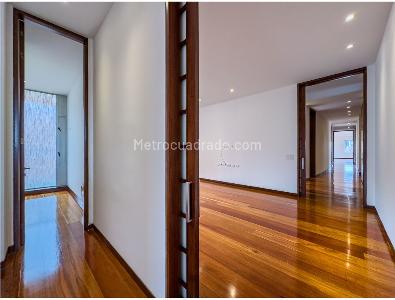 Apartamento de 5 alcobas en venta en Chico, Bogotá, 546 m² · foto 4 de 20