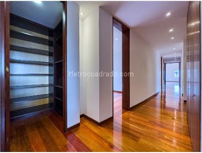 Apartamento de 5 alcobas en venta en Chico, Bogotá, 546 m² · foto 9 de 20