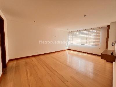 Apartamento de 4 alcobas en venta en Bulevar Niza, Bogotá, 229 m² · foto 10 de 20