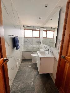 Apartamento de 4 alcobas en venta en Bulevar Niza, Bogotá, 229 m² · foto 11 de 20