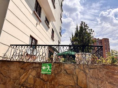 Apartamento de 4 alcobas en venta en Bulevar Niza, Bogotá, 229 m² · foto 7 de 20