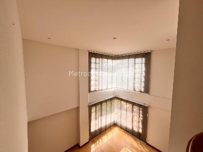 Apartamento de 4 alcobas en venta en Bulevar Niza, Bogotá, 229 m² · foto 8 de 20