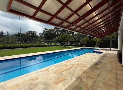 Casa de 4 alcobas en venta en Pance, Cali · foto 4 de 20