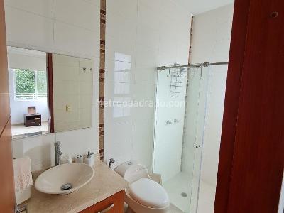 Casa de 5 alcobas en venta en Pance, Cali · foto 16 de 20