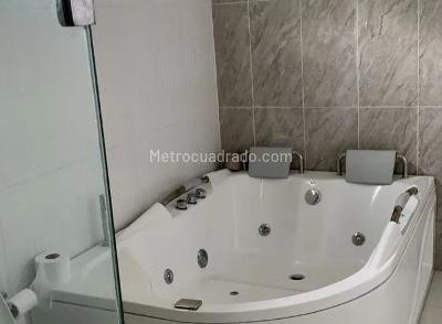 Casa de 5 alcobas en venta en Ciudad Jardin, Cali, 1900 m² · foto 20 de 20