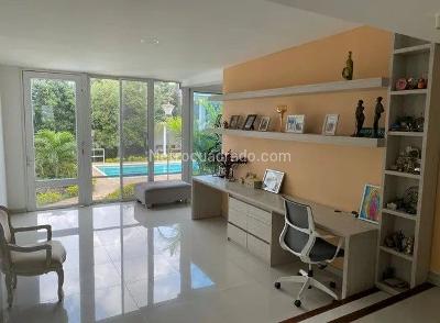 Casa de 5 alcobas en venta en Ciudad Jardin, Cali, 1900 m² · foto 15 de 20