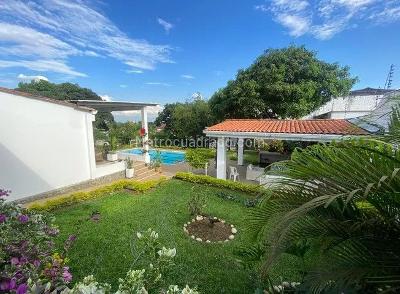 Casa de 5 alcobas en venta en Ciudad Jardin, Cali, 1900 m² · foto 7 de 20