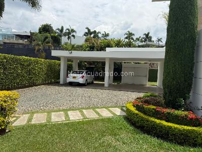 Casa de 5 alcobas en venta en Altos De Ciudad Jardin, Cali, 1088 m² · foto 18 de 19