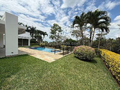 Casa de 5 alcobas en venta en Altos De Ciudad Jardin, Cali, 1088 m² · foto 19 de 19