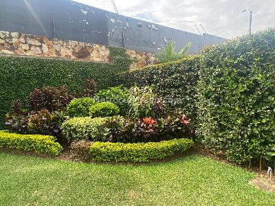 Casa de 5 alcobas en venta en Altos De Ciudad Jardin, Cali, 1088 m² · foto 4 de 19