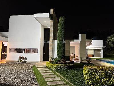 Casa de 5 alcobas en venta en Altos De Ciudad Jardin, Cali, 1088 m² · foto 7 de 19
