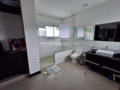Casa de 5 alcobas en venta en Cañas Gordas, Cali, 587 m² · foto 17 de 20
