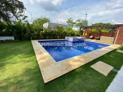 Casa de 4 alcobas en venta en Pance, Cali, 468 m² · foto 2 de 19