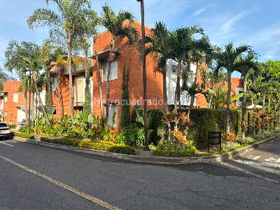 Casa de 5 alcobas en venta en Pance, Cali, 500 m² · foto 2 de 19