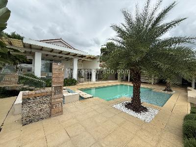 Casa de 4 alcobas en venta en Altos De Ciudad Jardin, Cali · foto 3 de 20