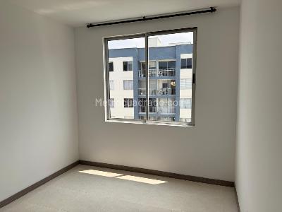 Apartamento en venta en Prados Del Norte, Cali · foto 8 de 20