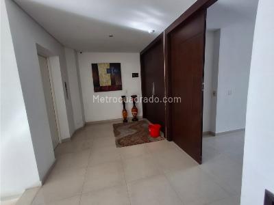 Apartamento de 4 alcobas en venta en Altos De Riomar, Barranquilla, 214 m² · foto 2 de 20