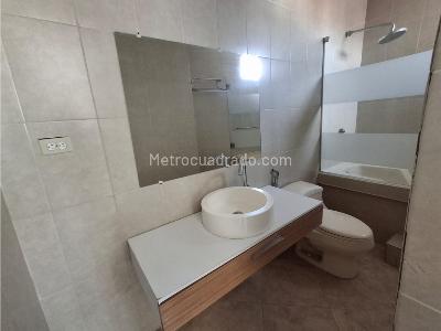 Apartamento de 4 alcobas en venta en Altos De Riomar, Barranquilla, 214 m² · foto 13 de 20