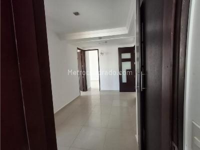 Apartamento de 4 alcobas en venta en Altos De Riomar, Barranquilla, 214 m² · foto 17 de 20