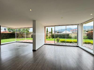 Casa de 3 alcobas en arriendo en Condominio Prada, Cajicá, 260 m² · foto 4 de 20