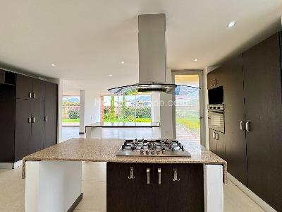 Casa de 3 alcobas en arriendo en Condominio Prada, Cajicá, 1000 m² · foto 10 de 20