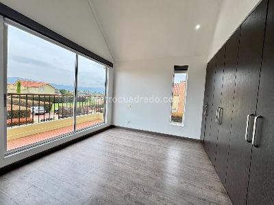 Casa de 3 alcobas en arriendo en Condominio Prada, Cajicá, 1000 m² · foto 8 de 20