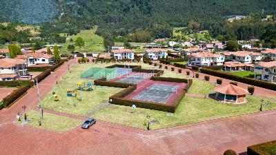 Casa de 4 alcobas en venta en Condominio Guarigua, Cajicá, 1718 m² · foto 18 de 20