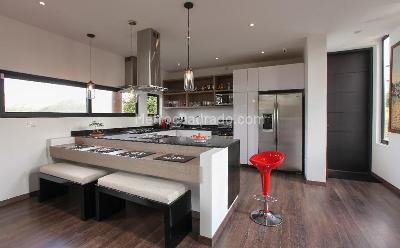 Casa de 4 alcobas en venta en La Calera, 389 m² · foto 17 de 20