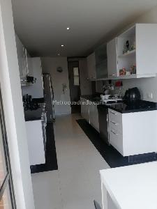 Apartamento de 3 alcobas en venta en Nueva Colina Campestre, Bogotá, 207 m² · foto 14 de 20