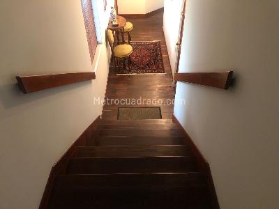 Apartamento en venta en Los Rosales, Bogotá · foto 2 de 16