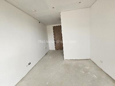 Apartaestudio en venta en Chico, Bogotá, 17 m² · foto 18 de 20