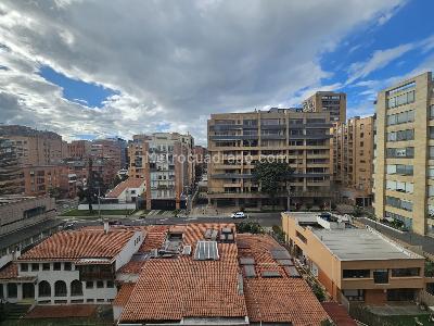 Apartaestudio en venta en Chico, Bogotá, 17 m² · foto 2 de 20