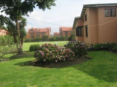 Casa de 4 alcobas en venta en Vereda Cerca De Piedra, Chía, 380 m² · foto 11 de 20
