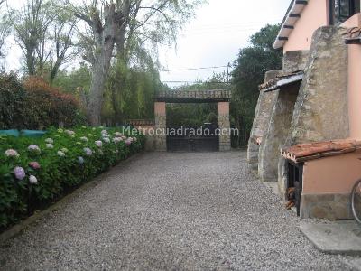 Casa de 4 alcobas en venta en Vereda Cerca De Piedra, Chía, 380 m² · foto 17 de 20