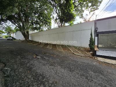 Casa de 5 alcobas en venta en Ciudad Jardin, Cali, 700 m² · foto 2 de 20