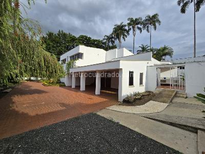 Casa de 5 alcobas en venta en Ciudad Jardin, Cali, 700 m² · foto 8 de 20