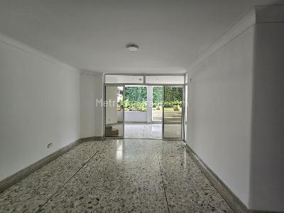 Casa de 5 alcobas en venta en Ciudad Jardin, Cali, 700 m² · foto 15 de 20