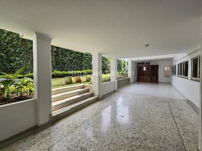 Casa de 5 alcobas en venta en Ciudad Jardin, Cali, 700 m² · foto 16 de 20