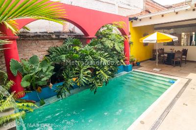 Casa de 4 alcobas en venta en Miraflores, Cali, 352 m² · foto 2 de 20