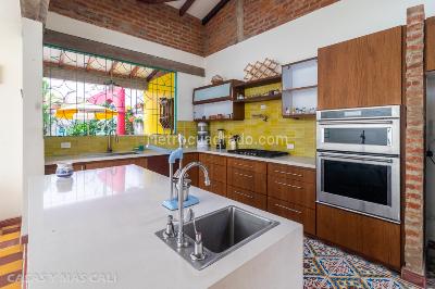 Casa de 4 alcobas en venta en Miraflores, Cali, 352 m² · foto 8 de 20