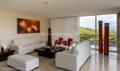 Casa de 5 alcobas en venta en Menga, Cali, 1068 m² · foto 11 de 20