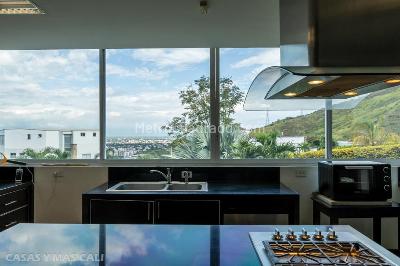 Casa de 5 alcobas en venta en Menga, Cali, 1068 m² · foto 18 de 20